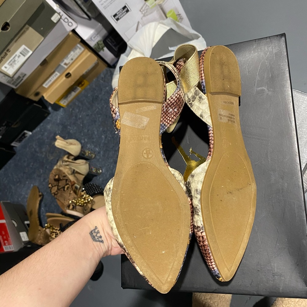 Flats - Picture 2 of 2